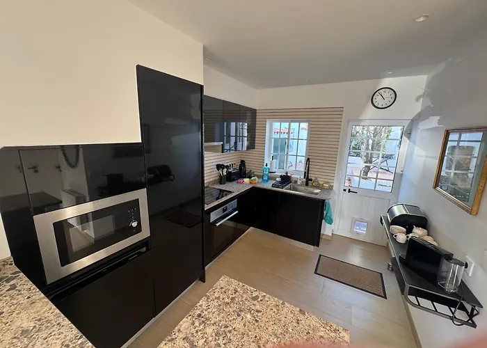 Center, Charming 2 Bedroom * Cascais