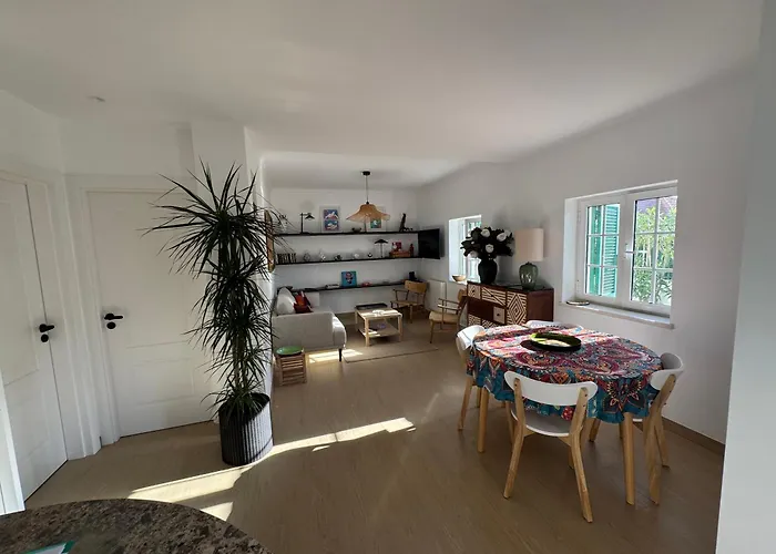 Center, Charming 2 Bedroom * Cascais