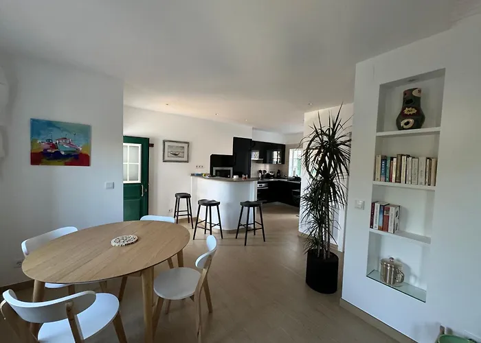 Center, Charming 2 Bedroom Appartement