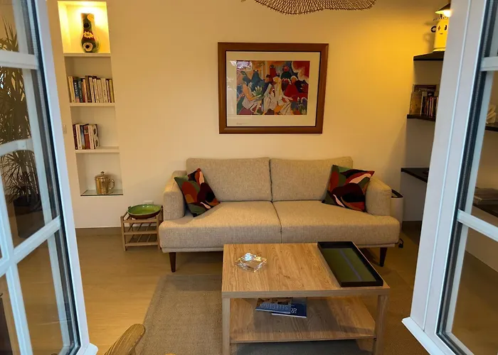 Center, Charming 2 Bedroom * カスカイス